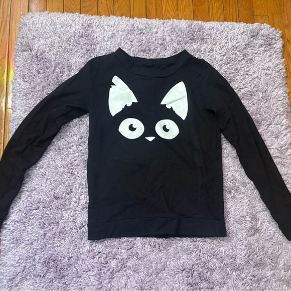 Fervour Tops - Black cat sweatshirt by Fervour